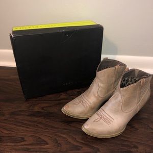 Very Volatile Wild Western Booties